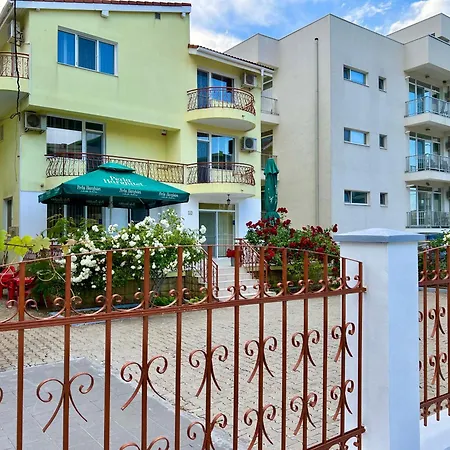 Casa Servus Junior 招待所 3*