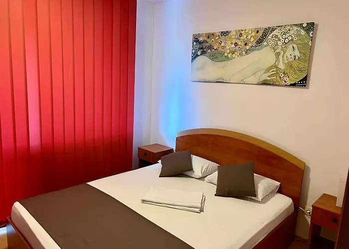 Casa Servus Junior 招待所 3*