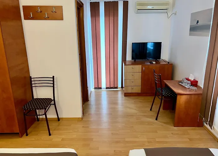 招待所 Casa Servus Junior 那沃达利