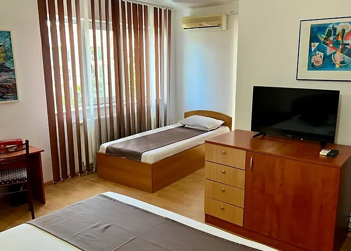 Casa Servus Junior 招待所 3*