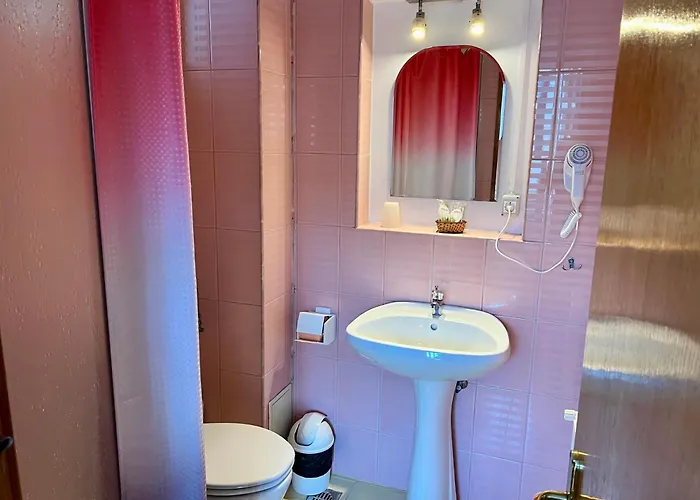 Casa Servus Junior 招待所 那沃达利