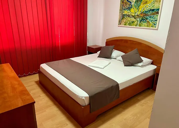 Casa Servus Junior 招待所 那沃达利