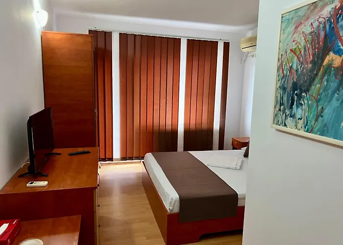 Casa Servus Junior 招待所 3*