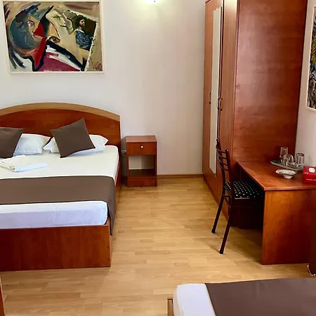 Casa de hóspedes Casa Servus Junior 3*